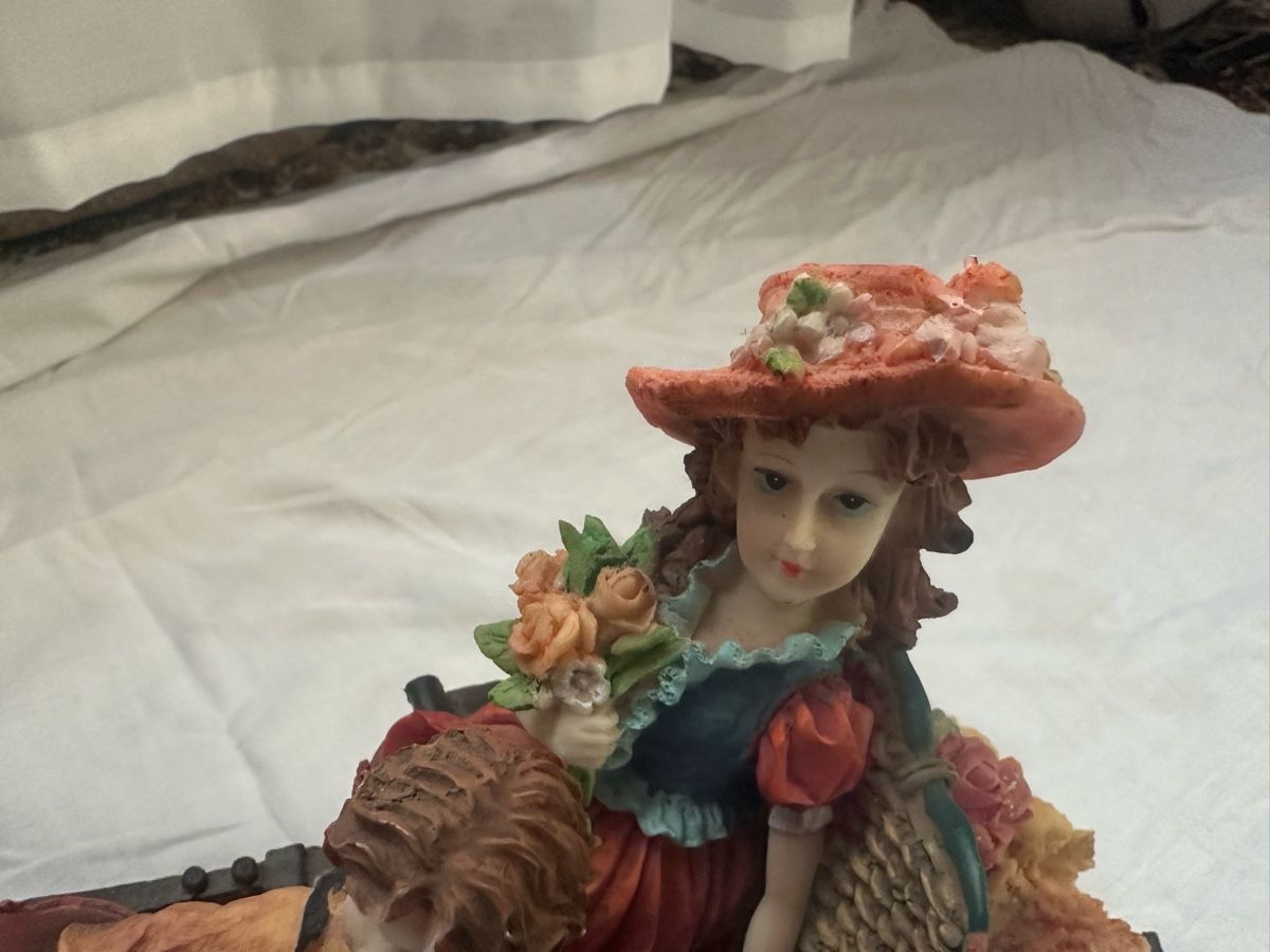 Sculture & Statue: 2 Stock Skulpturen – Usato da Dietikon venduto da moradi24 2