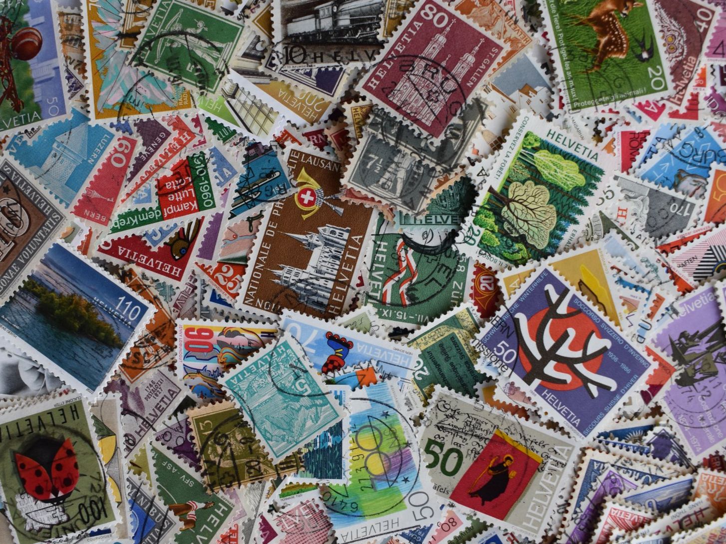 Alle Briefmarken: 1000 verschiedene Schweizer Marken      B2409B – Gebraucht aus Bettingen von Gluscht-Oase 3
