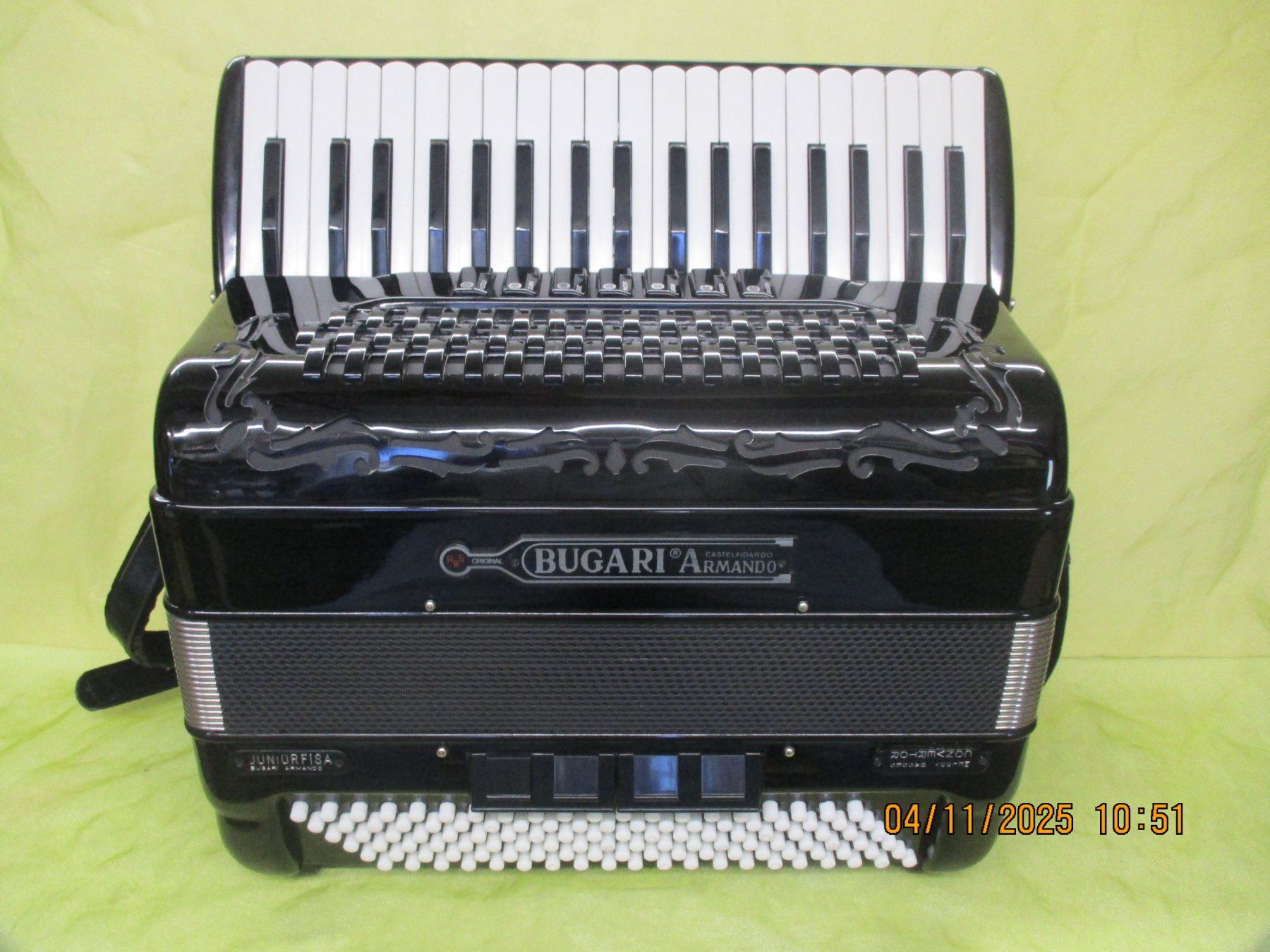 Strumenti musicali: Akkordeon Bugari  Konverter 130/J/C Juniorfisa – Usato da Jegenstorf venduto da Oktavio