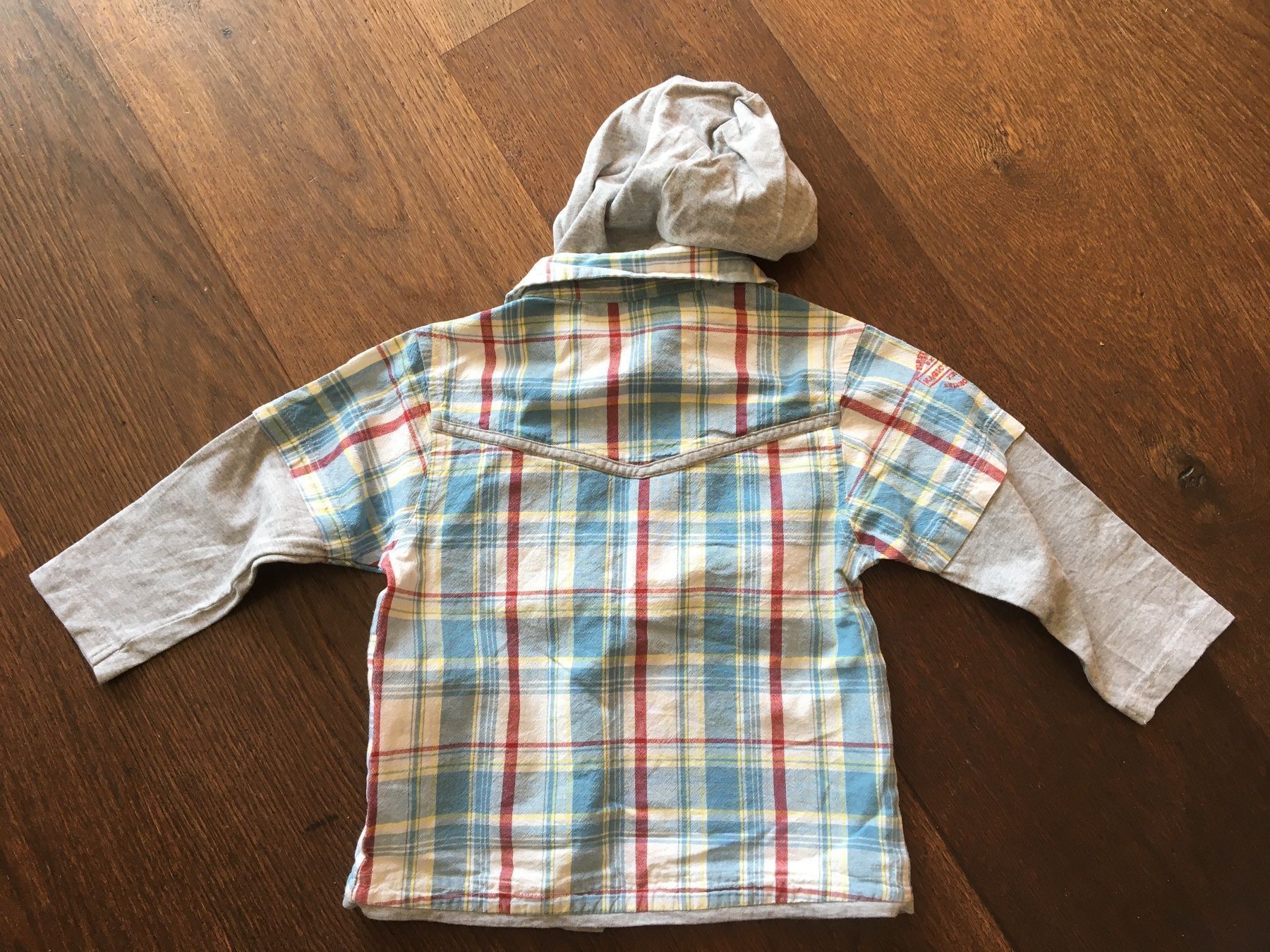 Camicie, Top & T-shirt: Berti Langarm Shirt/Hemd Grösse 104 – Usato da Unterohringen venduto da eli_j2q2 1