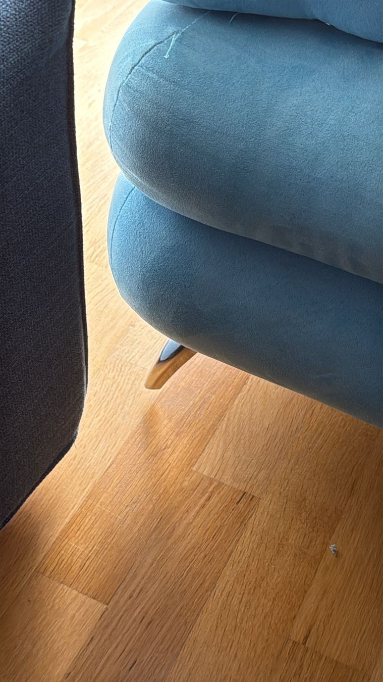 Sofas: Schlafsofa hellblau mit Schlaffunktion Bümpliz Bern – Gebraucht aus Küblis von Yoshpeke 3