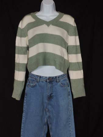 jeans et pull rayé vert et blanc