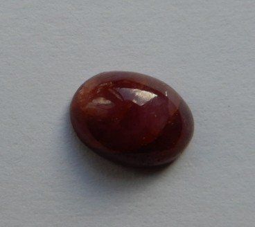 Pietre preziose: Rubin, Cabochon, 1.65ct. – Usato da Weisslingen venduto da Oinos