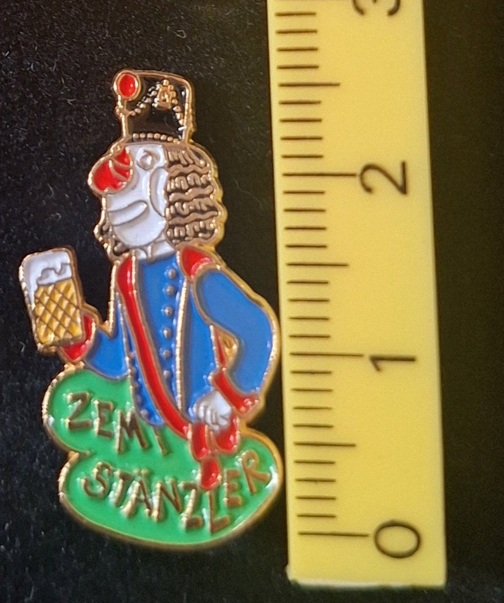 Placchette & Badge: Pin Zemy Stänzler Clown mit Bier – Usato da Zug venduto da Sdoerfli