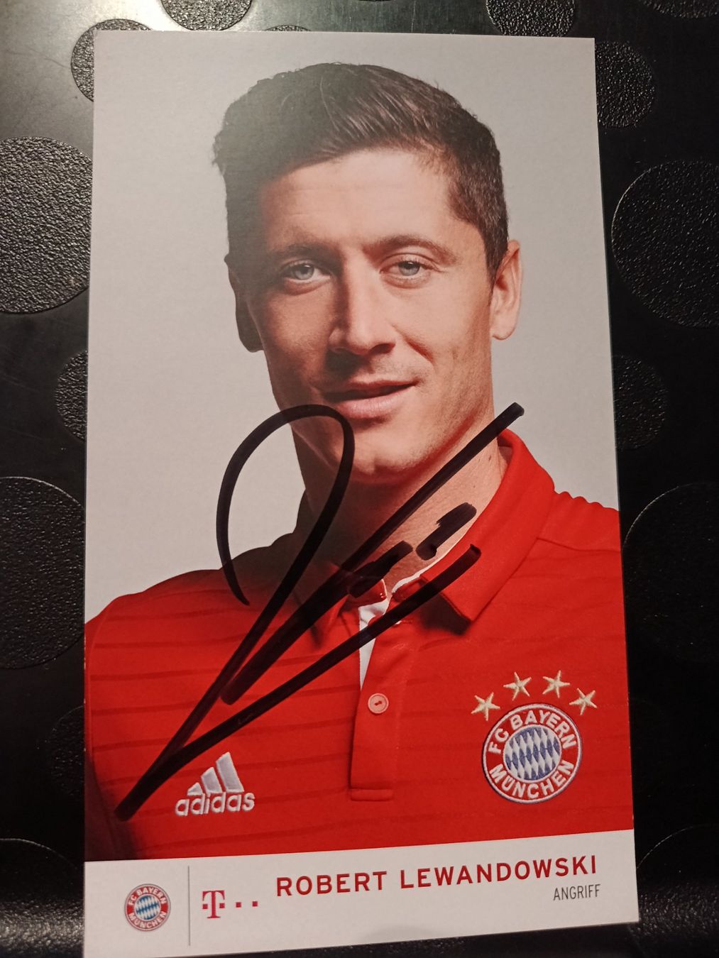 Autografi: Robert Lewandowski - Bayern München 2016/2017 - Handsigniert – Usato da Menziken venduto da Artographs