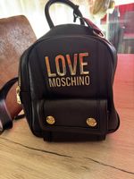 Mini sac à dos Love Moschino noir - élégant et pratique!