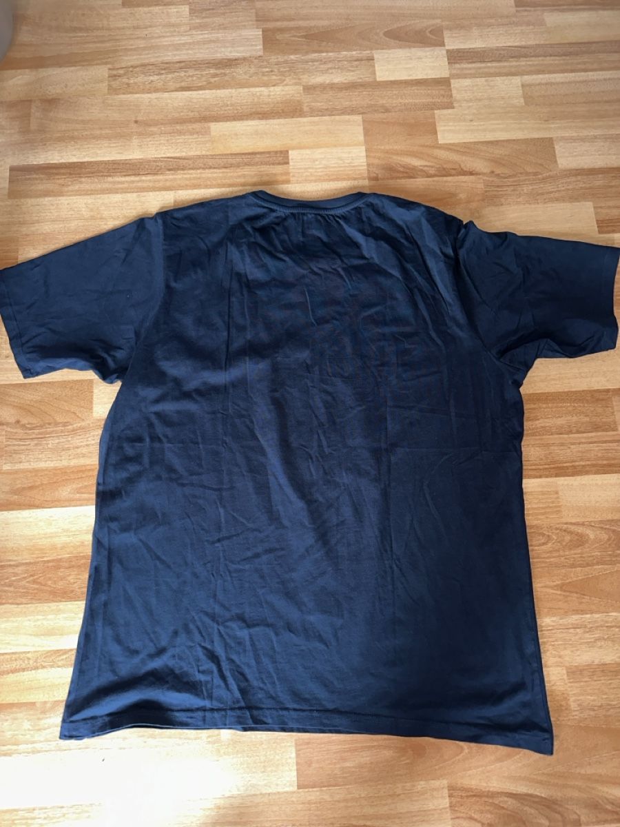 Helly Hansen T-shirt: Helly Hansen T-Shirt Gr. 3XL Dunkelblau – Usato da St. Gallen venduto da mai_2lcj 1