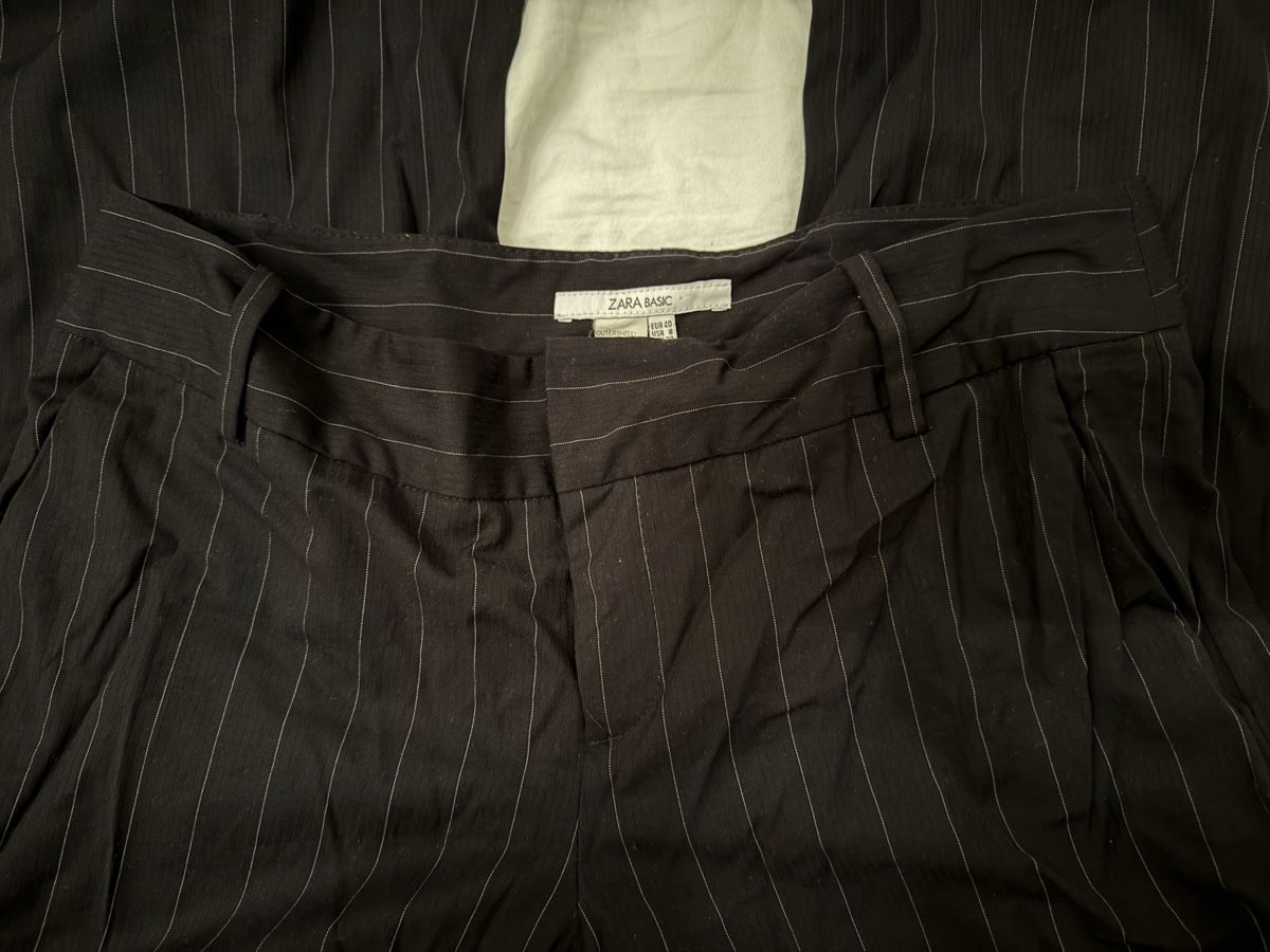 Zara Pantaloni: Gestreifte Stoffhose – Usato da Eschenbach LU venduto da Tatzi1 2