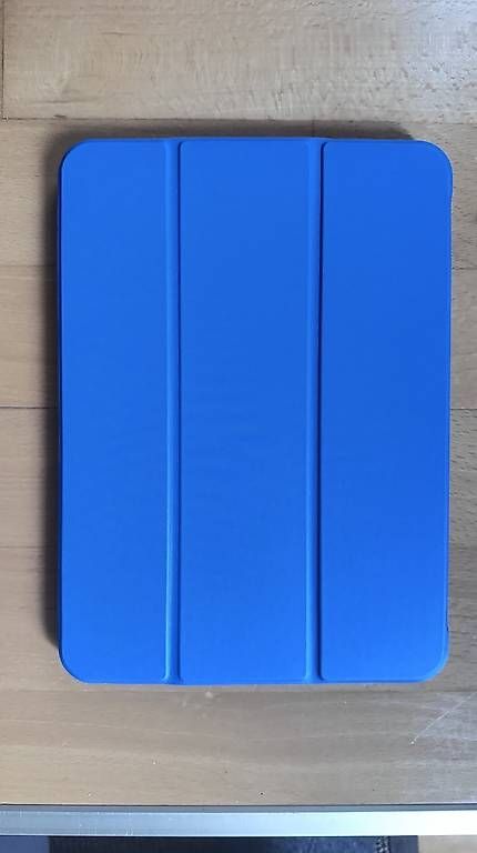 Apple Tablet PC: iPad 10, 256Go bleu avec clavier Logitech et étuis – Usato da Crissier venduto da Licorne1234 3
