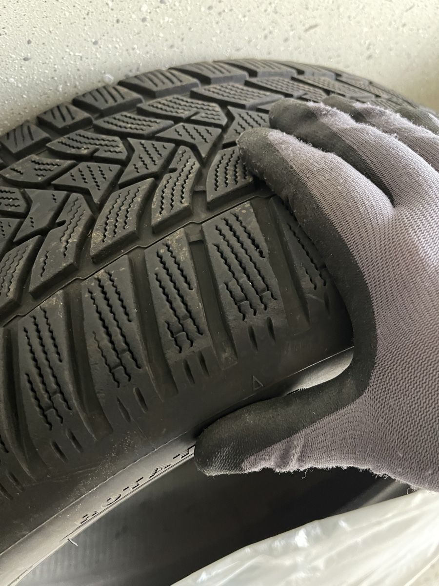 Alle Autoersatzteile: Winterpneus/Winterreifen 235 / 50R18 101V Dunlop – Gebraucht aus Zweisimmen von G-Star06 6