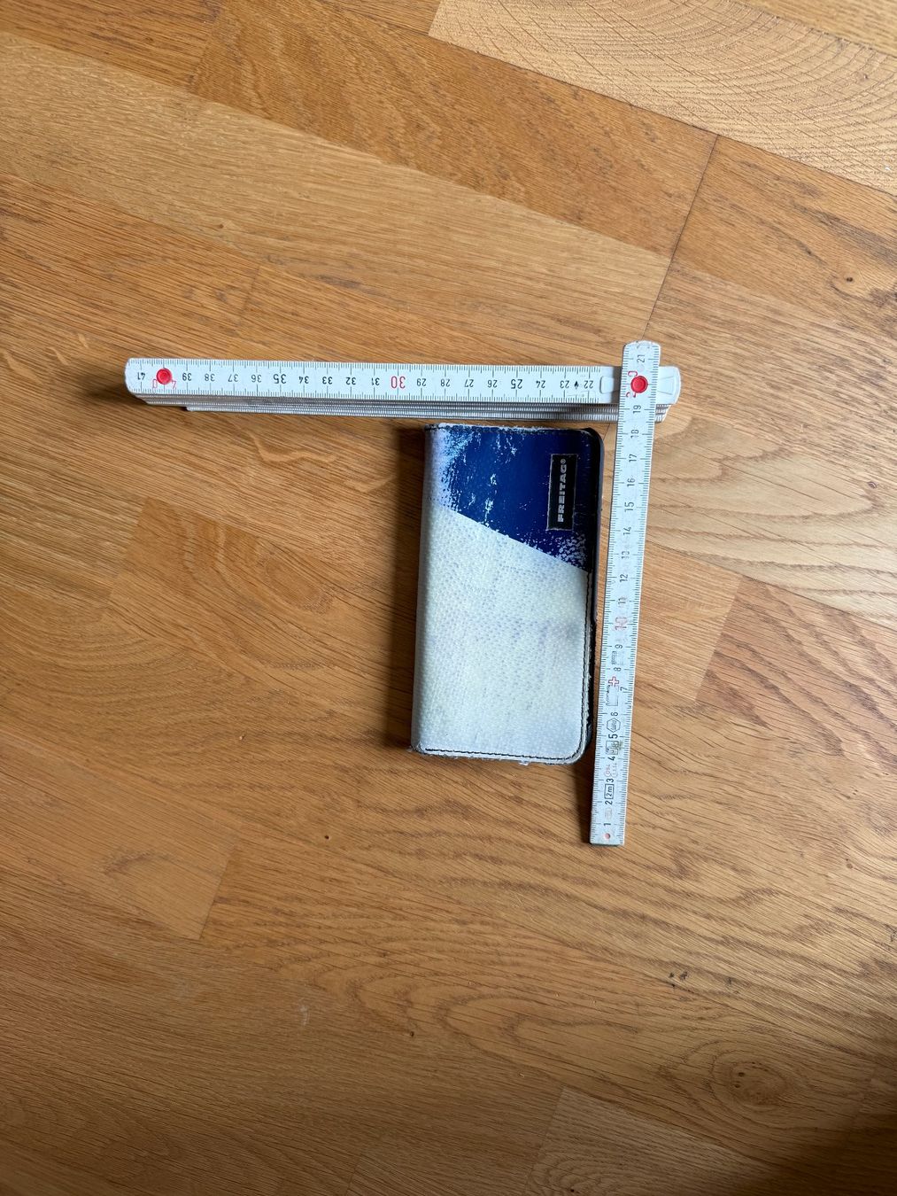 Freitag Cover & Protezioni schermo: Freitag iPhone Hülle (Modell unbekannt) – Usato da Rieden AG venduto da Sappada 1