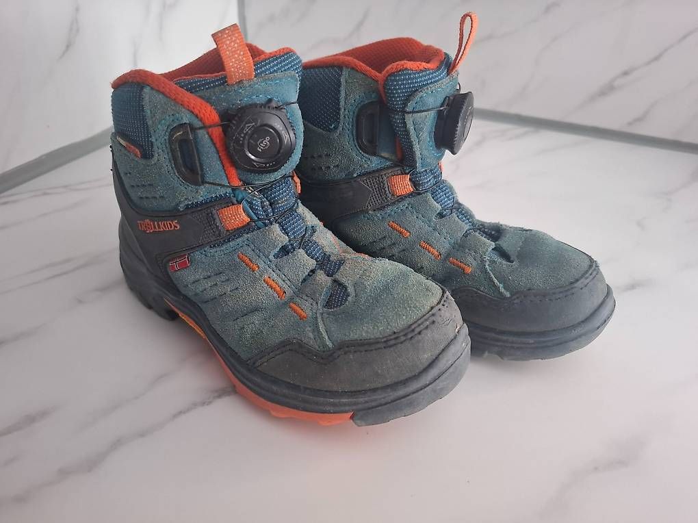 Scarpe per ragazzi: Trollkids Wanderschuhe Gr. 31 – Usato da Mastrils venduto da des_f2q5