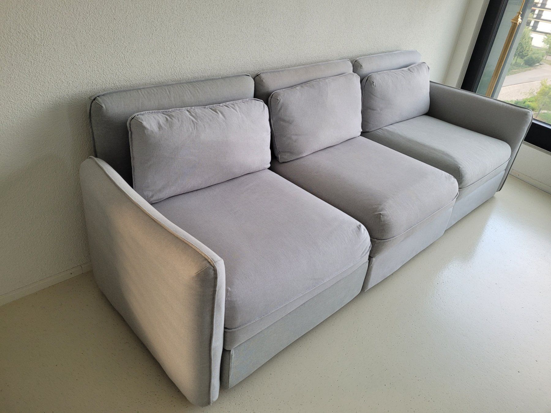 Ikea Divani: IKEA 3er Sofa hellgrau – Usato da Schlieren venduto da lilly_mx 6