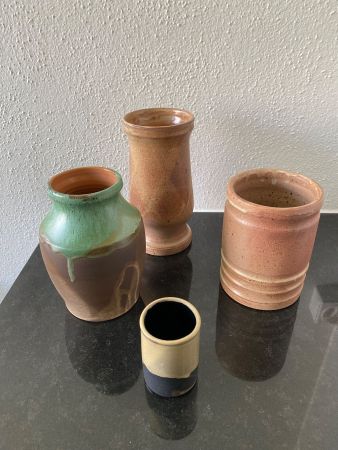 4 verschiedene Vasen von Töpfer Handarbeit  beige/brauntöne
