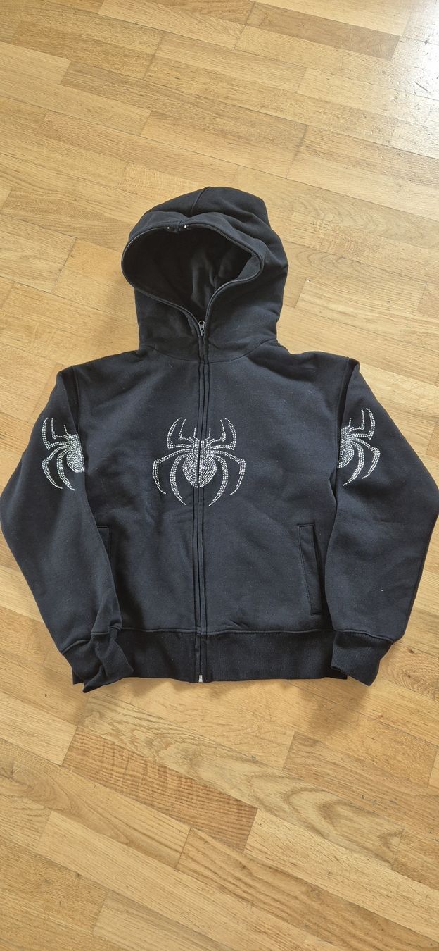 Pullover & Sweatshirts: Hoodie – Gebraucht aus Muri b. Bern von chr_fdh8 1