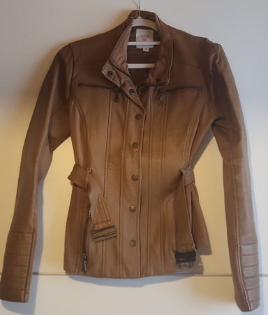 Stylische Guess Kunstlederjacke (S)
