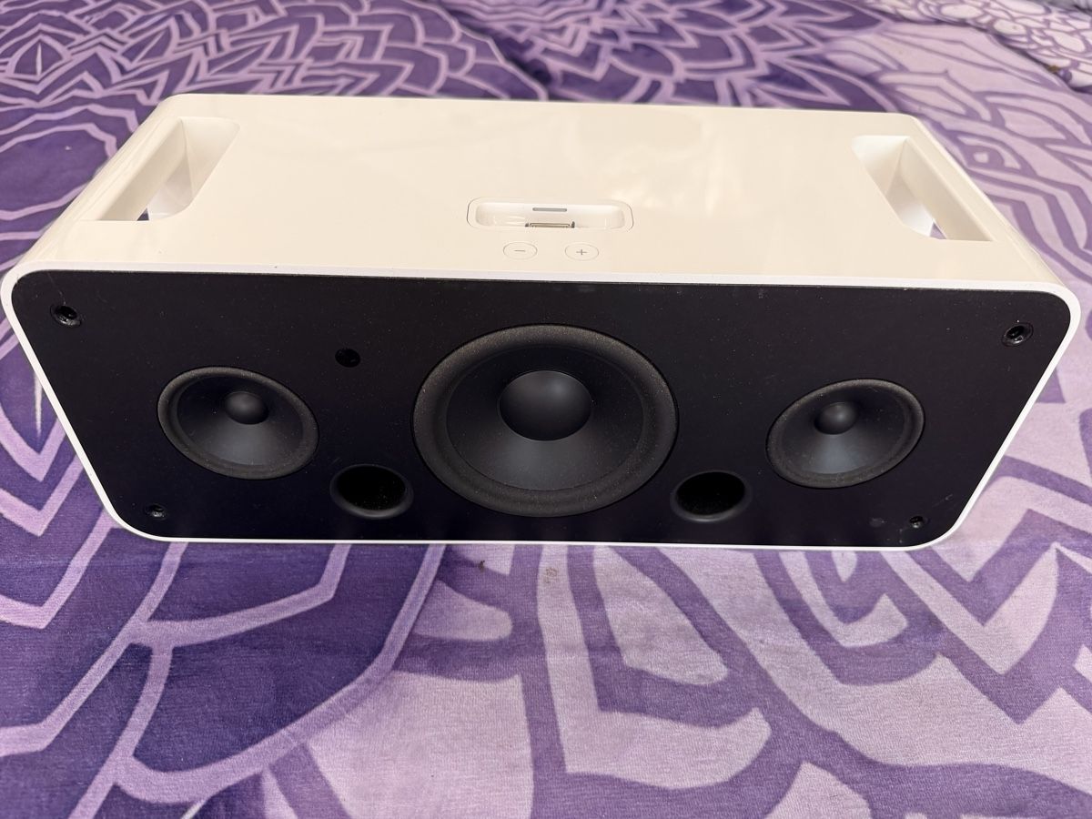 Apple Casse acustiche: Apple iPod Hi-Fi - Enceinte Dock Apple originale – Usato da Chézard-St-Martin venduto da chr_vz22