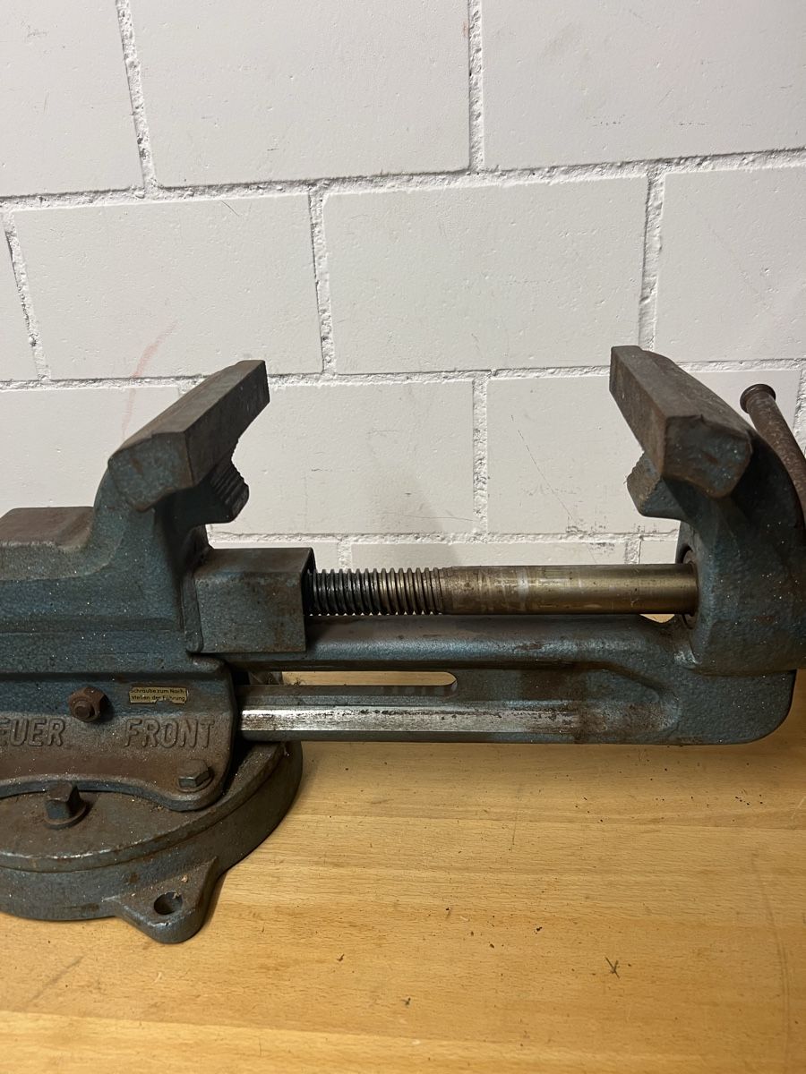Tutti gli attrezzi: Heuer Front Schraubstock 150mm – Usato da Holziken venduto da 181281 6