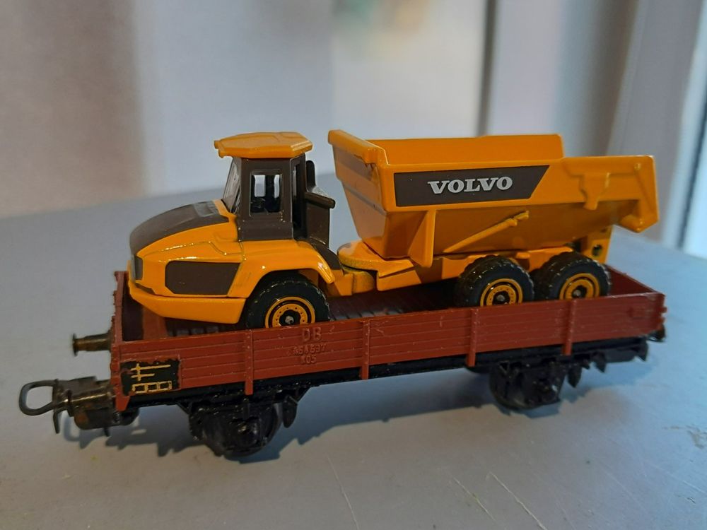 Miniature Dumper WIKING 066902 - Échelle HO (1:87) - Modèle Neuson Jaune - Travaux Publics