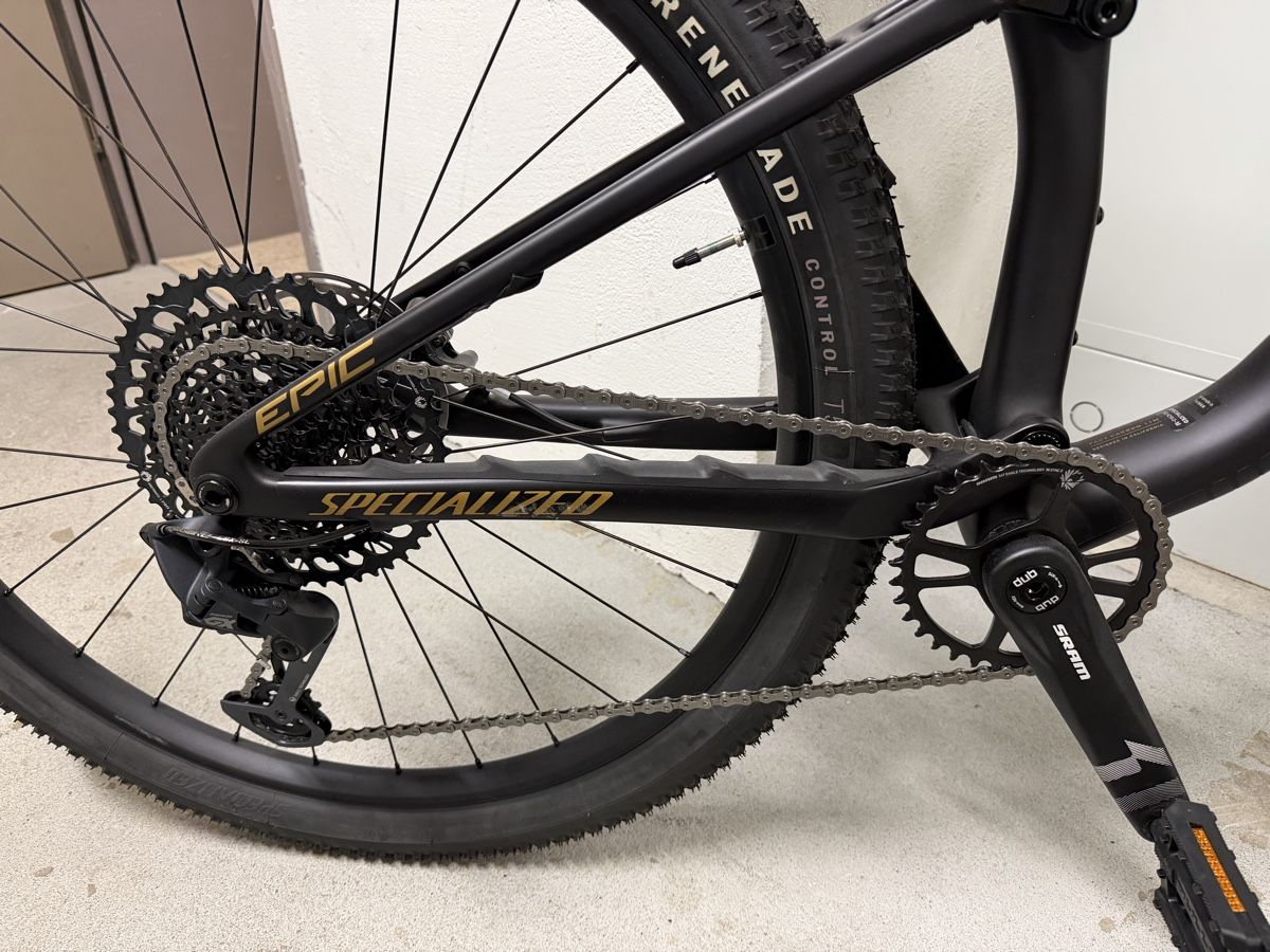 Specialized Velos: Specialized Epic EVO Expert Carbon 29" – Neu (gemäss Beschreibung) aus Alpnach Dorf von FO91 9