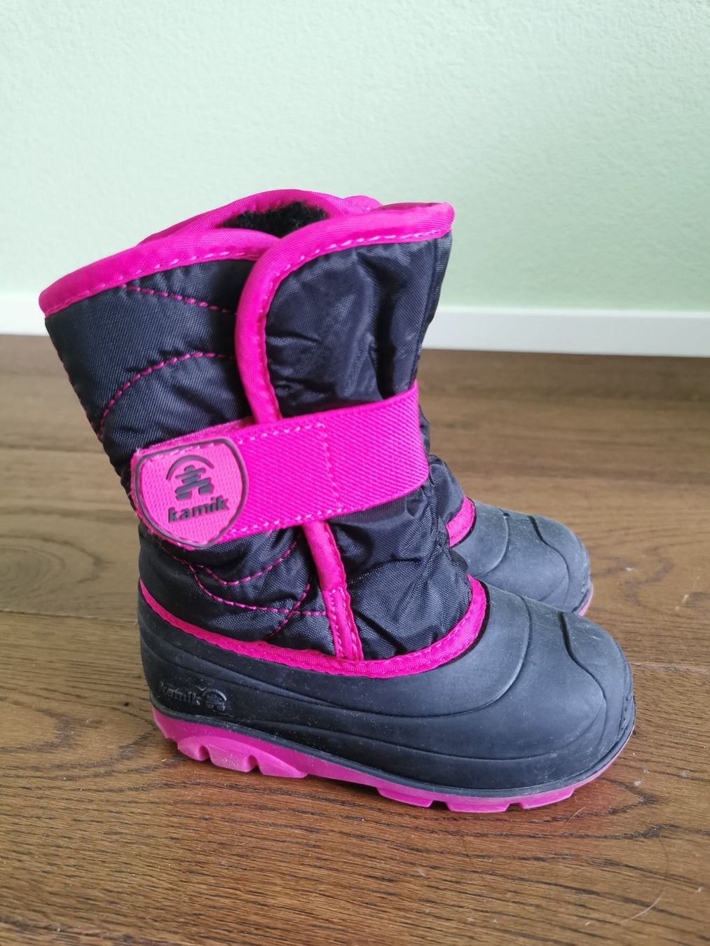 Kamik Scarpe per ragazze: Kamik Winterschuhe Snowbug 3 Gr. 25 – Usato da Ennetmoos venduto da jol_y96x 2