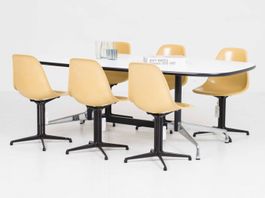 Vitra Segmented Table von Charles & Ray Eames