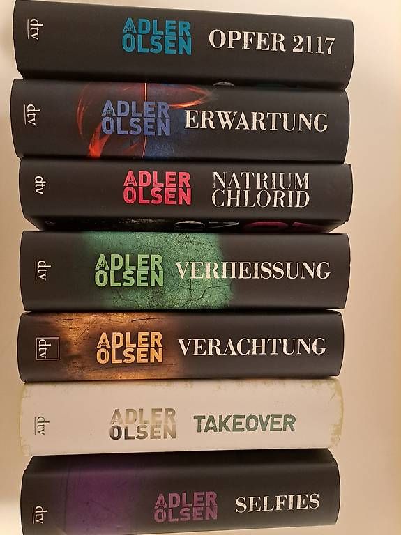 Libri: Krimi Hardcover Stück 5 Fr. – Usato da Winkel venduto da noirangel