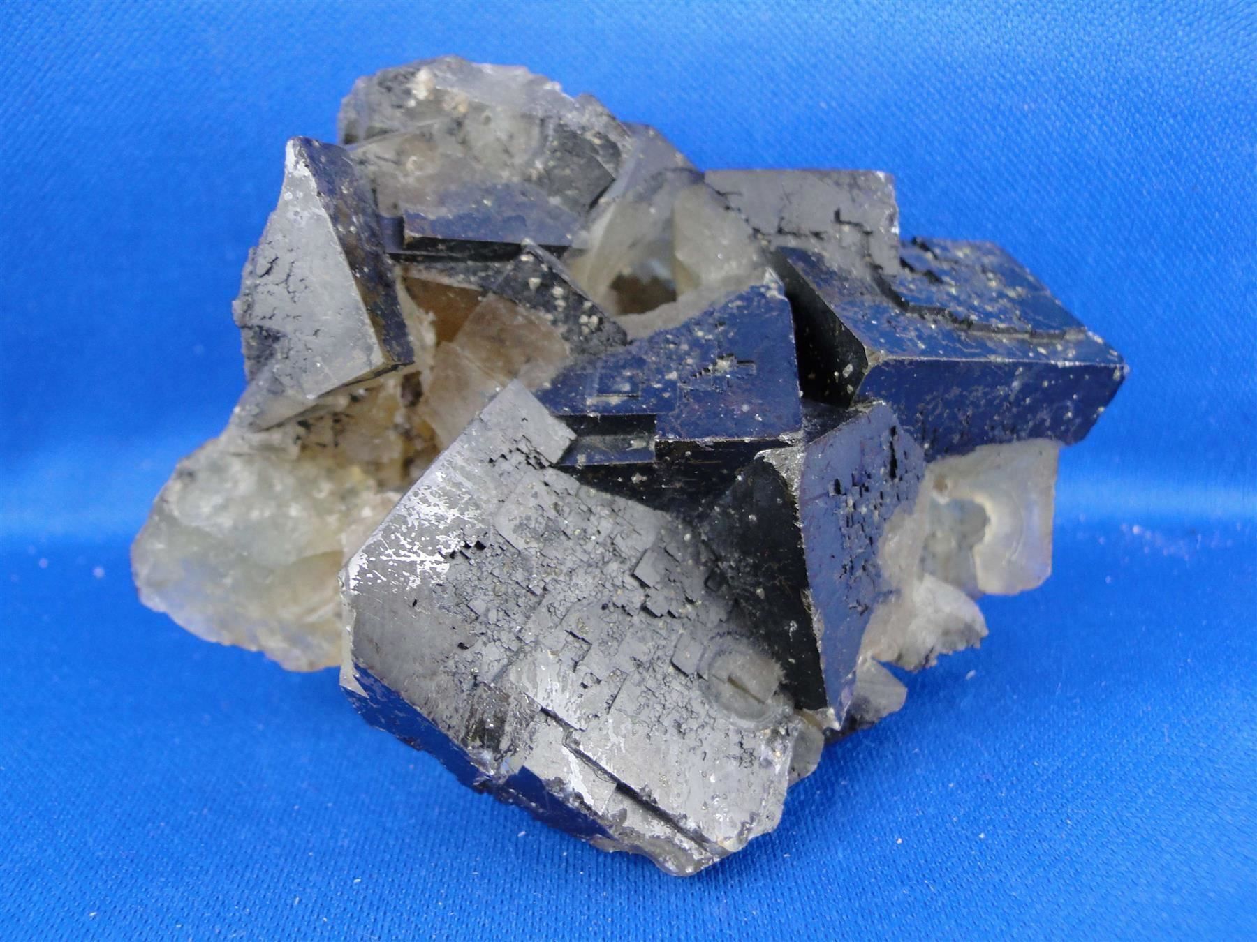 Minerali & Pietre curative: Fluorit – Usato da Schinznach Bad venduto da Demerald 3