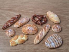 10 Brote Handgemacht für Puppenhaus, Maileg