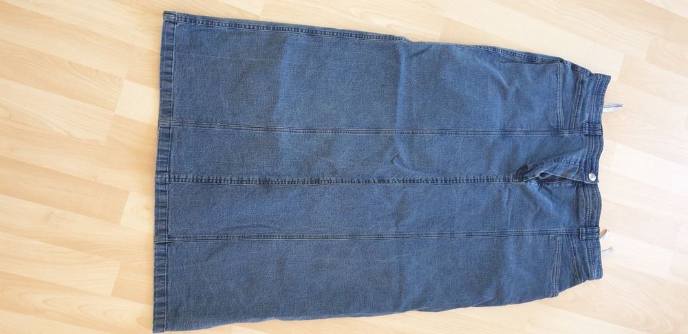 Jeansrock, lang, Gr. 46 (Gebraucht) in für CHF 15 – mit Lieferung auf ...