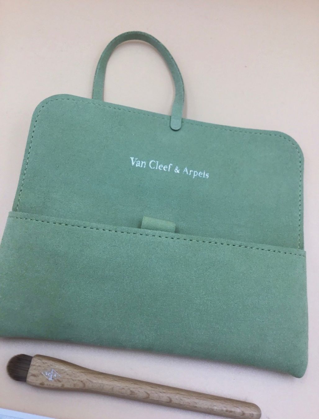 Portagioie: Kit de nettoyage VAN CLEEF & ARPELS NEUF – Nuovo e nell'imballaggio originale da Carouge GE venduto da loveluxury 1