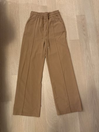 Brown H&M trousers