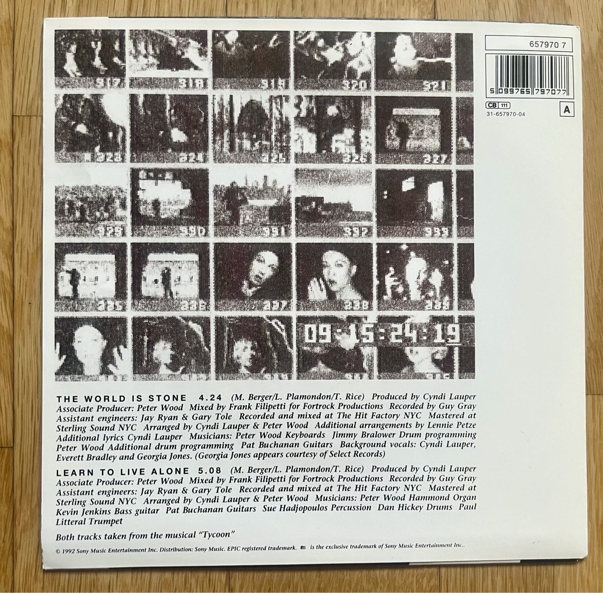 Vinyles: Cindy Lauper / The world is stone – Neuf (Voir description) à Sarnen par m-basic 1