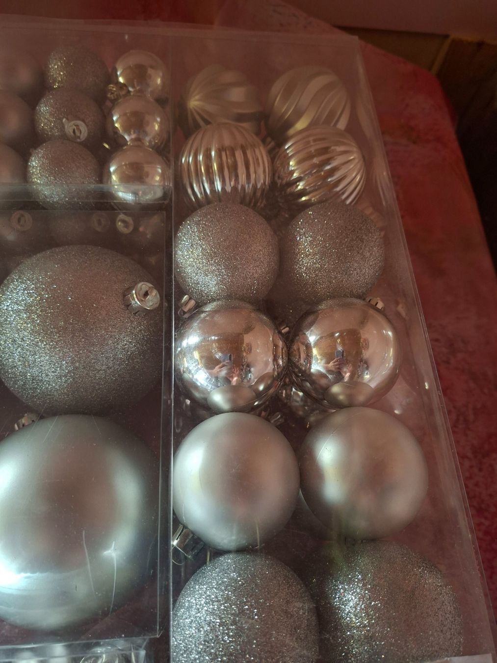Tutte le decorazioni: neu: Set mit 68 Weihnachtskugeln silberfarben Kunststoff – Nuovo e nell'imballaggio originale da Nassen venduto da verrueckt 1