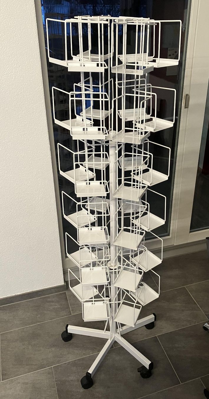 Ladenausstattungen & Messebau: Riesiger  Metall Postkartenständer – Gebraucht aus Bichelsee von Gloeckner 5