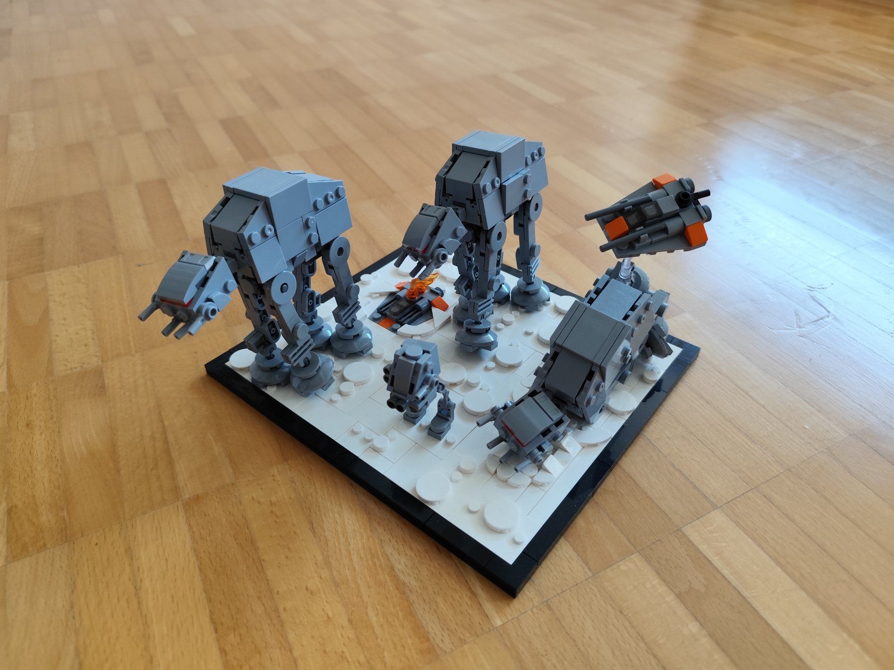Kit di costruzioni: Modbrix - Attack On The Ice Planet – Usato da Zofingen venduto da Debohli 2