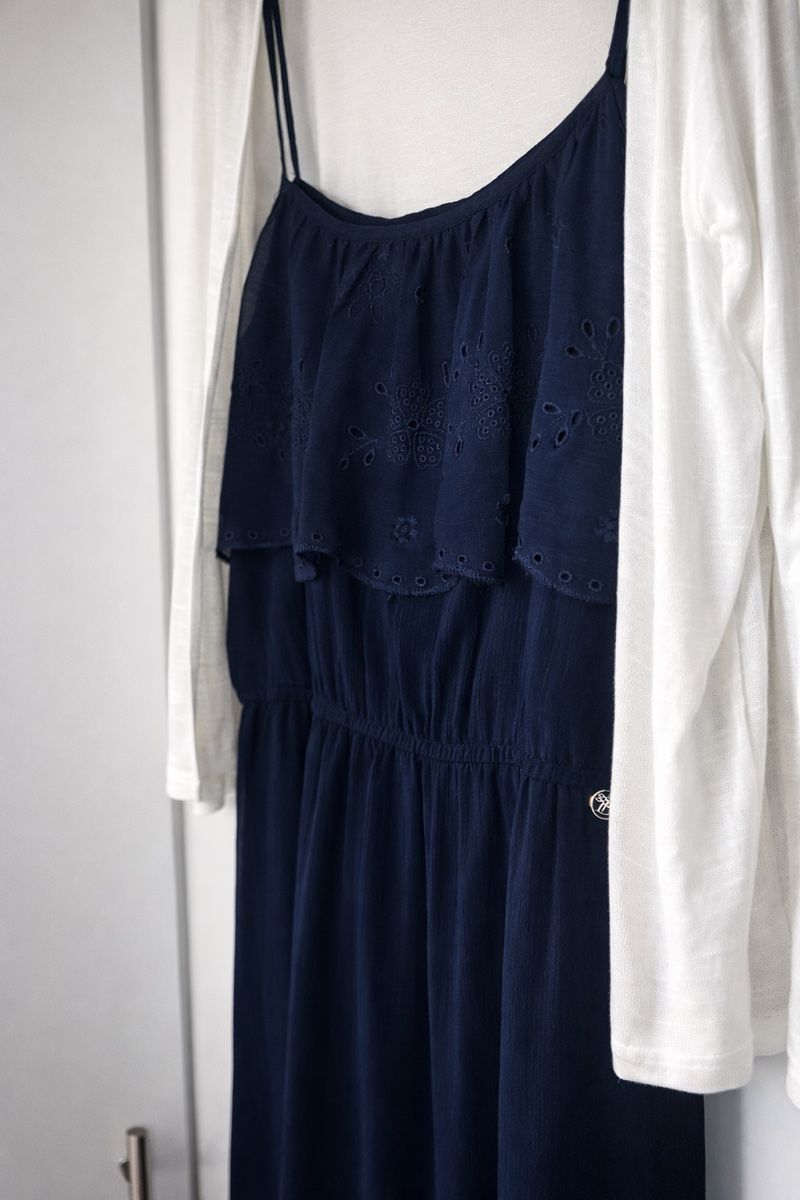 Vestiti: Kleid, Gr. M (Dunkelblau) – Usato da Luchsingen venduto da luchs.gl 1