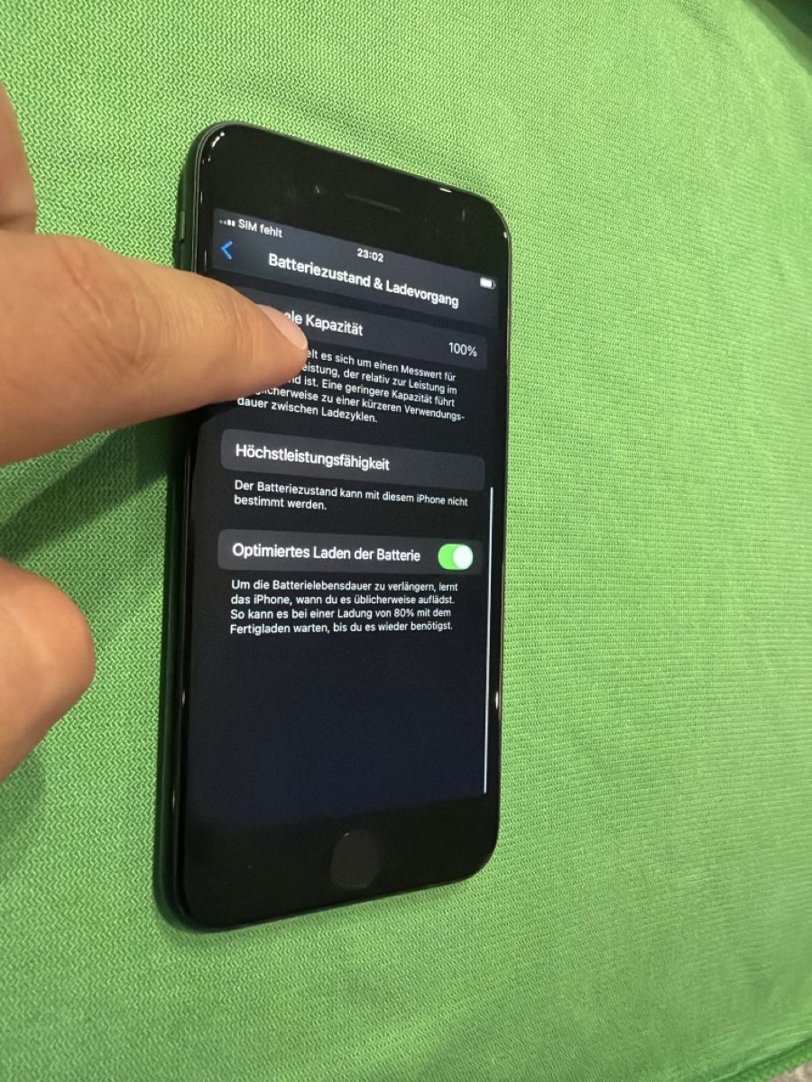 Apple Telefoni cellulari / Smartphones: iPhone SE / 64Gb / Schwarz / 100% Akku / H8 – Usato da Arbon venduto da BaX_94 3