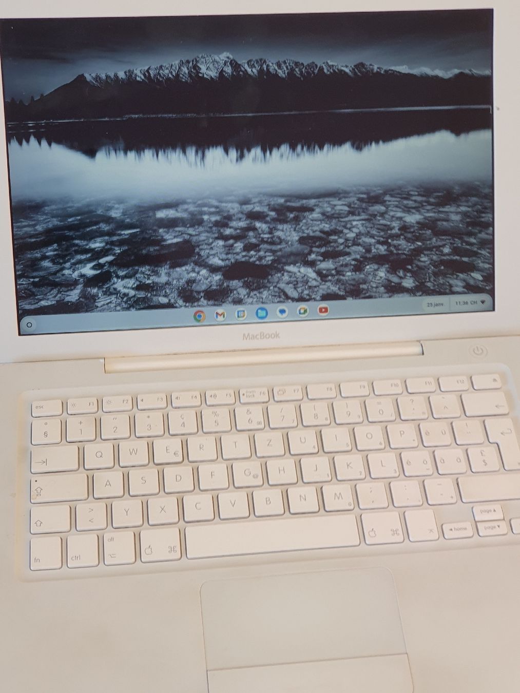 Apple Notebook: Mackbook 2008 Chrome OS – Usato da Couvet venduto da curirouge
