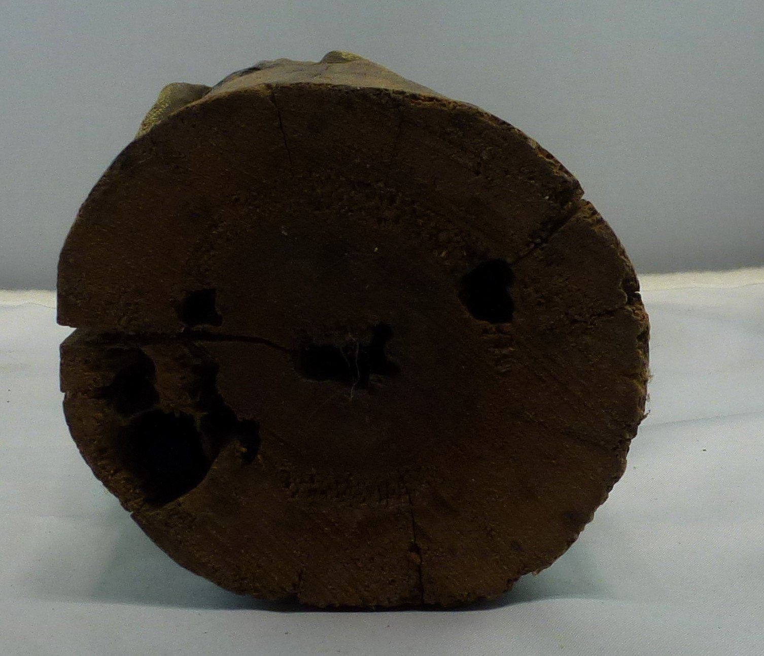 Statuette: Tieffigur auf Holzstück – Usato da Murgenthal venduto da B.StM 6