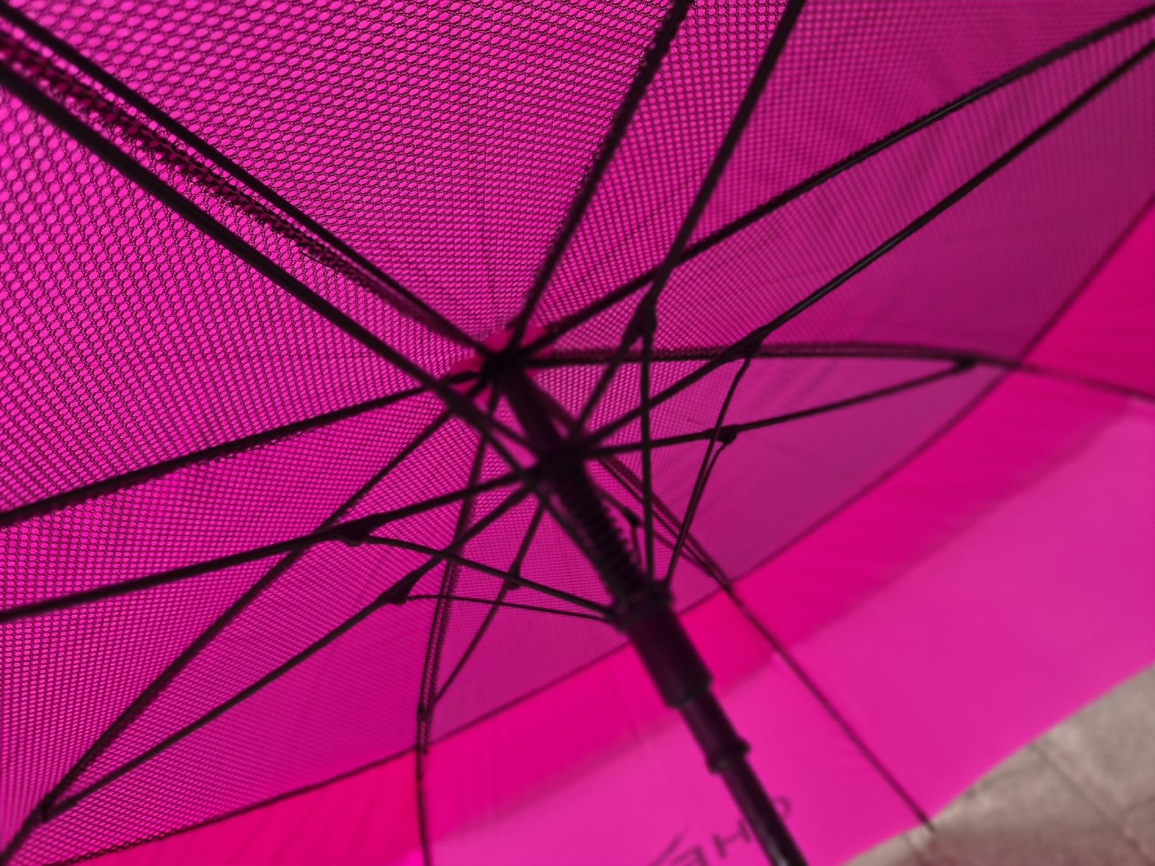 Parapluies: Chervo Golf Regenschirm, pink – Neuf (Voir description) à Adlikon par jahr01 1