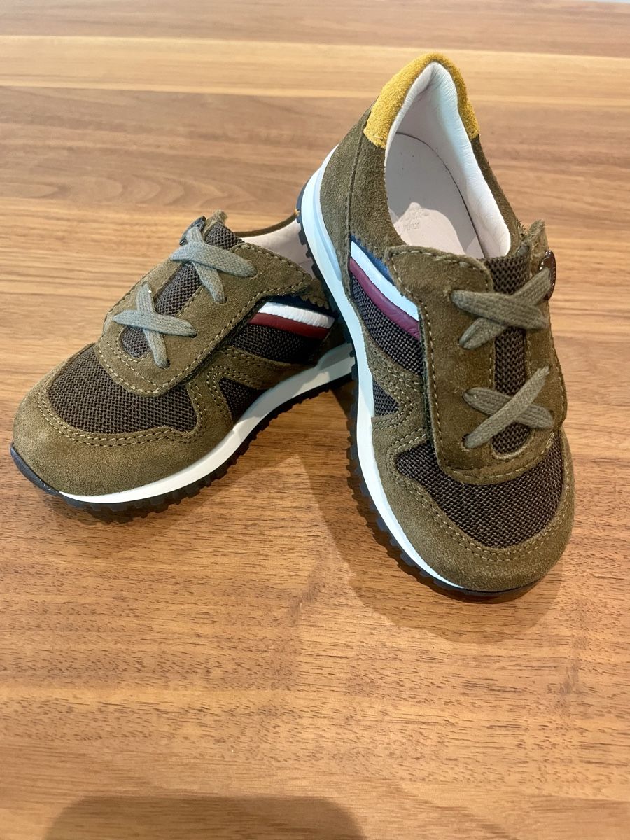 Scarpe per ragazzi: Sneaker von Moncler – Nuovo (secondo la descrizione) da Zollikon venduto da sibnin