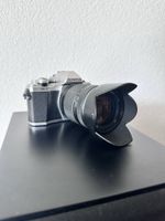 Olympus OM-D E-M10 II + 14–150 mm Objektiv
