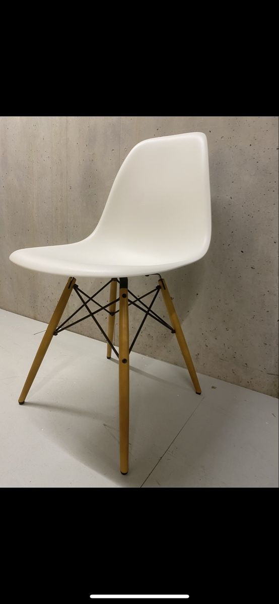 Vitra Sedie: Vitra Eames Plastic side chair – Nuovo (secondo la descrizione) da Gattikon venduto da fra_rm9k