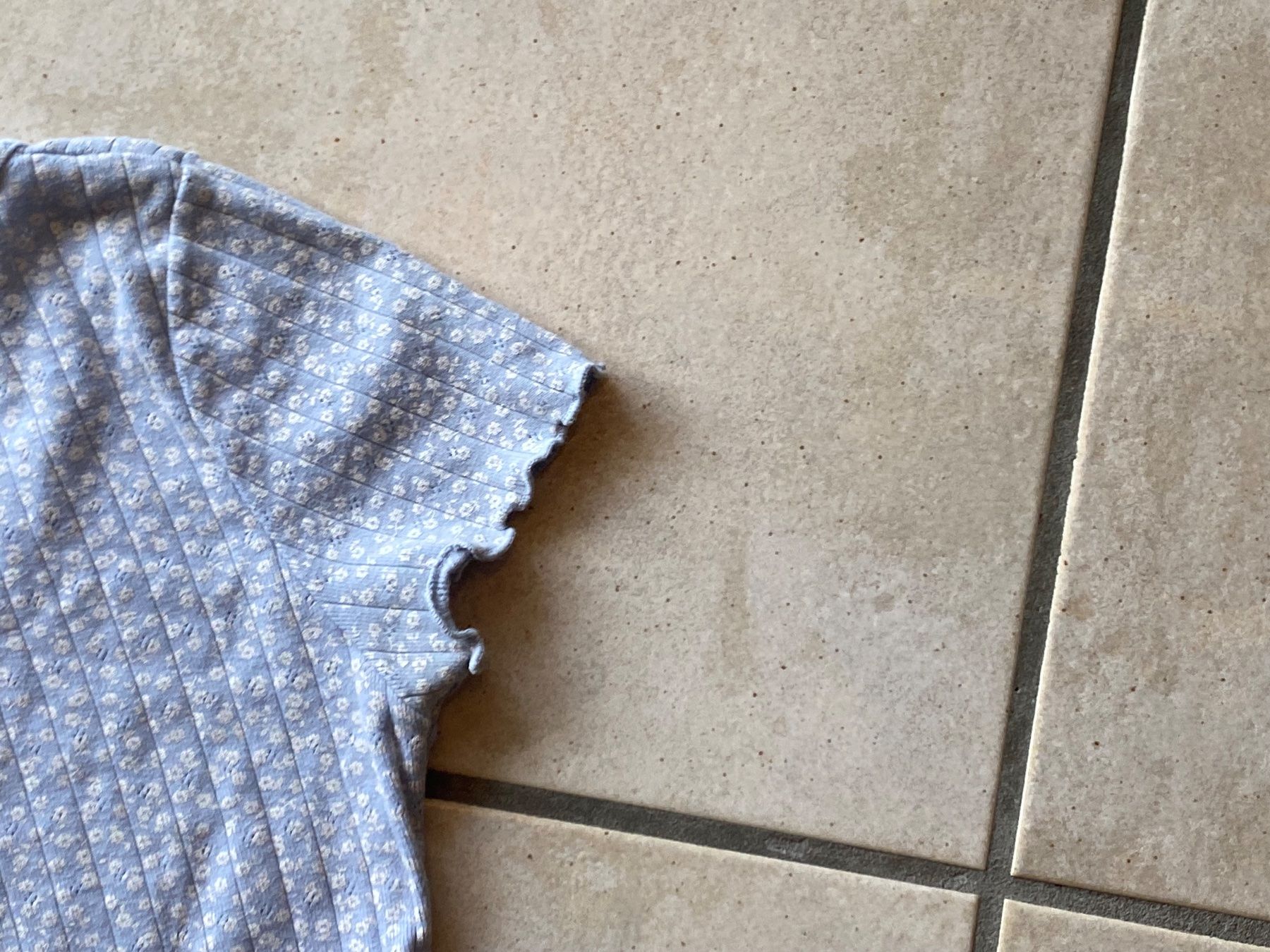 Brandy Melville Camicette, T-shirt & Top: Top XS Brandy Melville hellblau – Usato da Orpund venduto da Mary8972 3