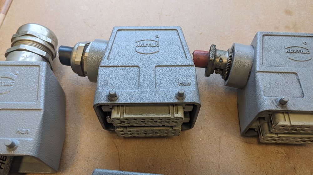 Stecker: diverse Harting Stecker – Gebraucht aus Oberkirch LU von Rootom 1