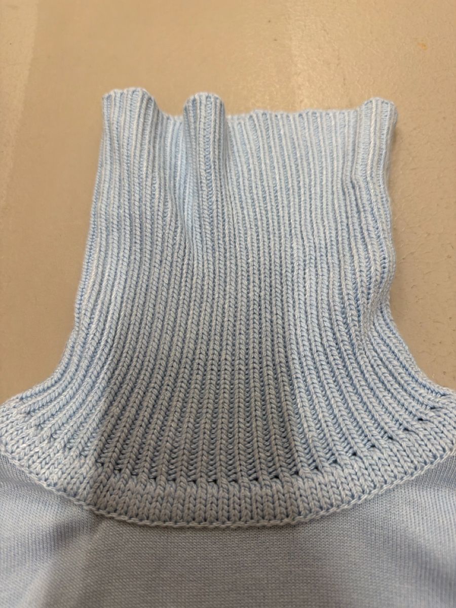Maglioni & Felpe: Georgina B. Rollkragenpullover hellblau Grösse 42 – Nuovo (secondo la descrizione) da Samstagern venduto da UM94 1
