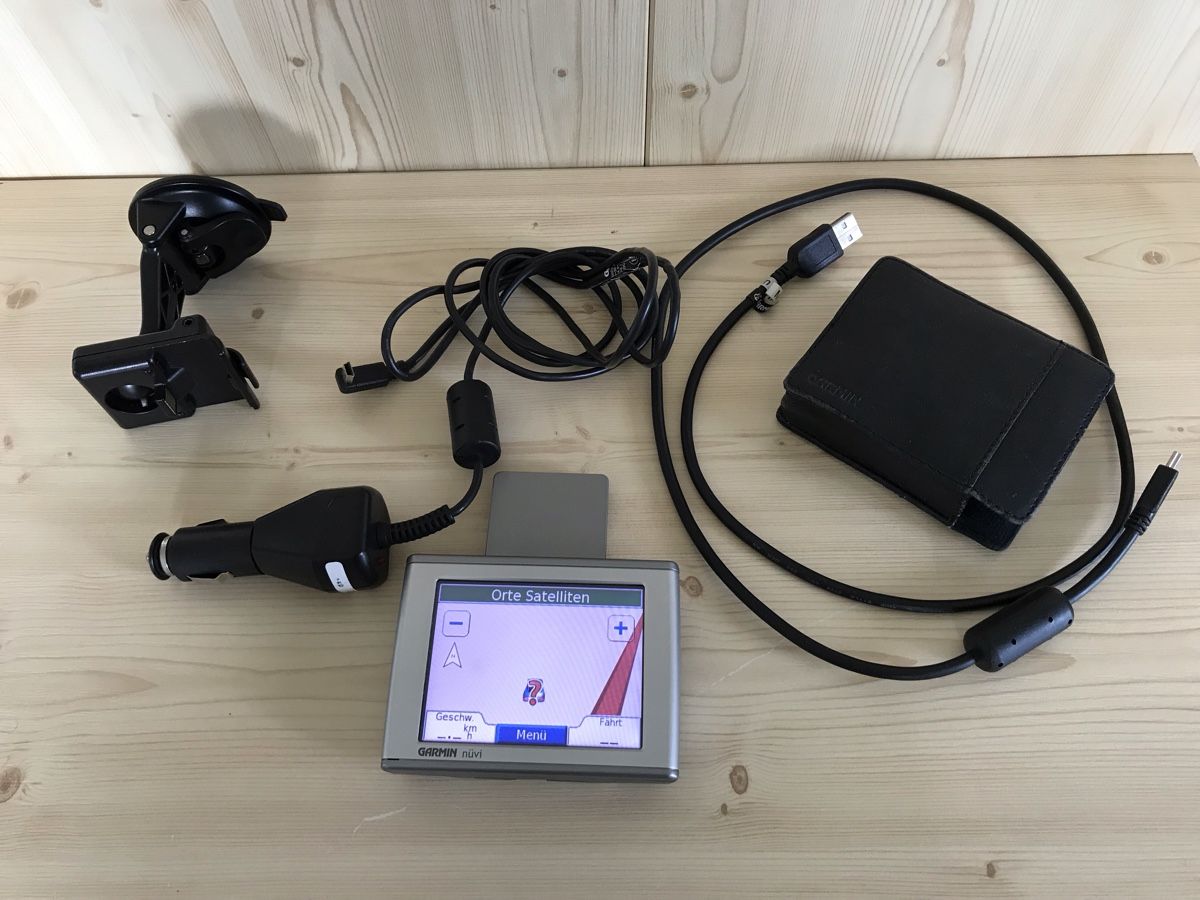 Garmin Navigatori: Garmin nüvi 360 – Usato da Reitnau venduto da rubenboss 6