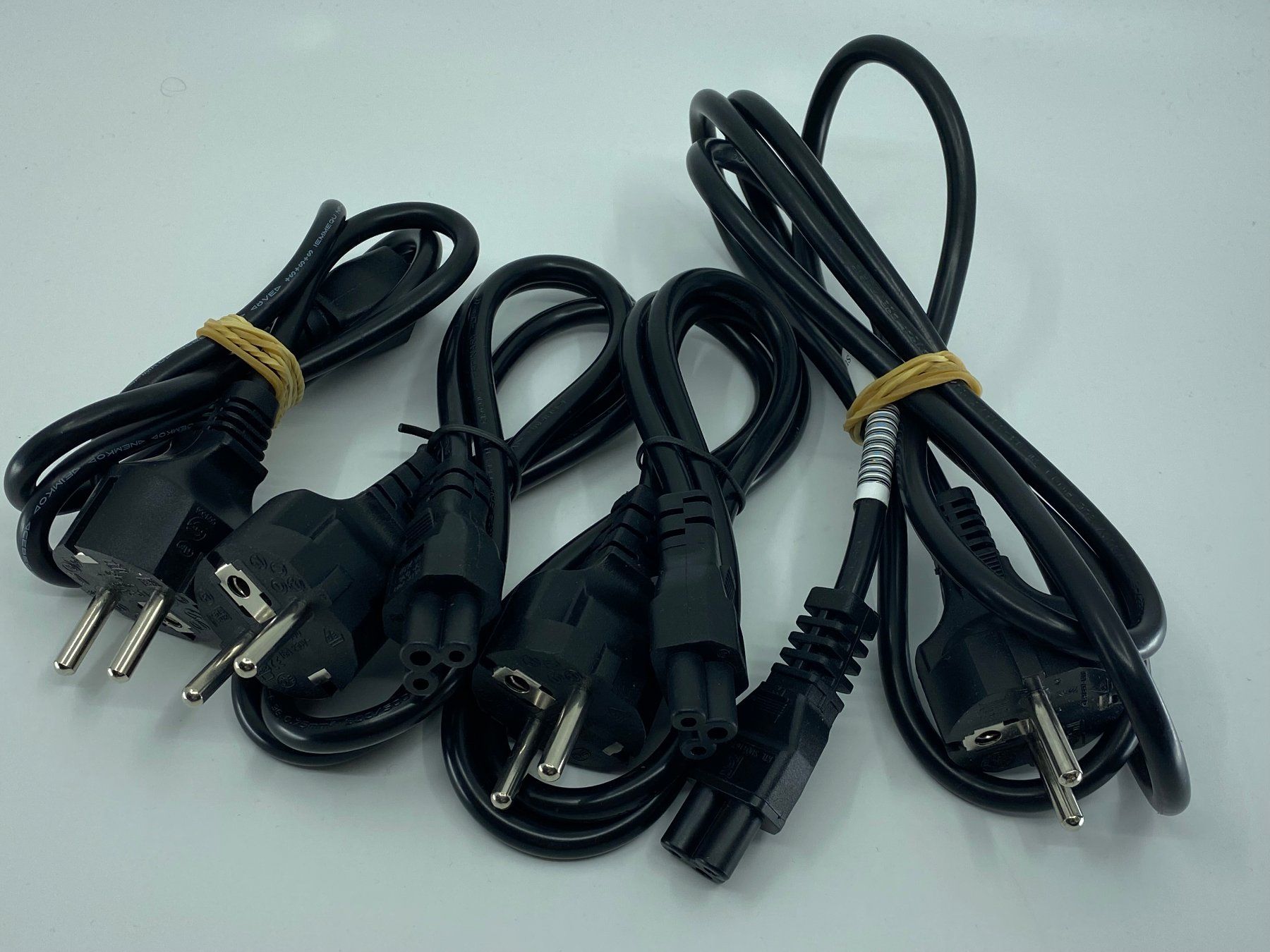 Kabel: 11x Schuko-Netzkabel mit Mickymaus / Kleeblatt-Stecker – Neu (gemäss Beschreibung) aus Langwiesen von Restposten-24 3