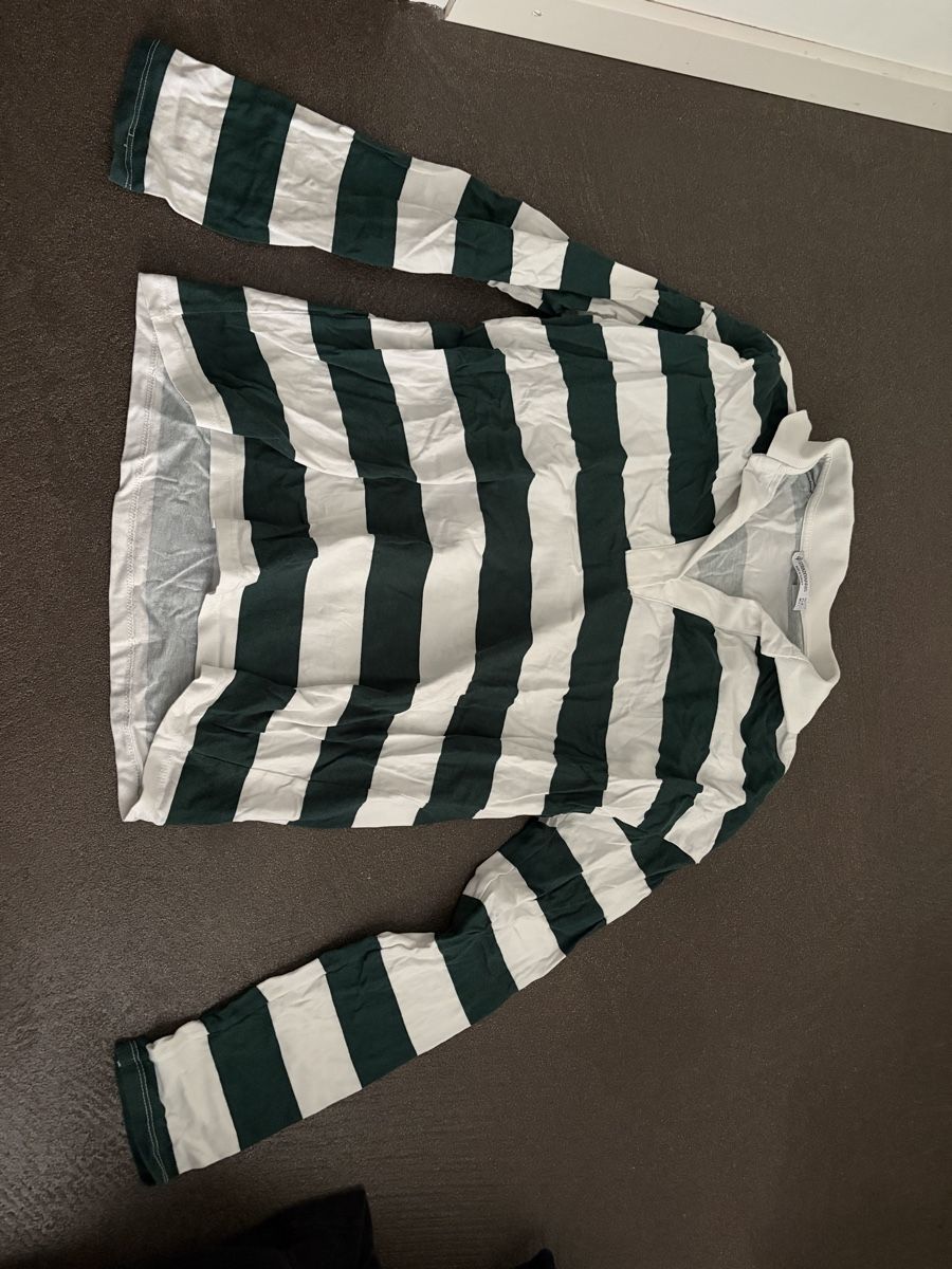 Stradivarius Pullover & Sweatshirts: stradivarius long sleeve  – Gebraucht aus Baar von ams_9dlw